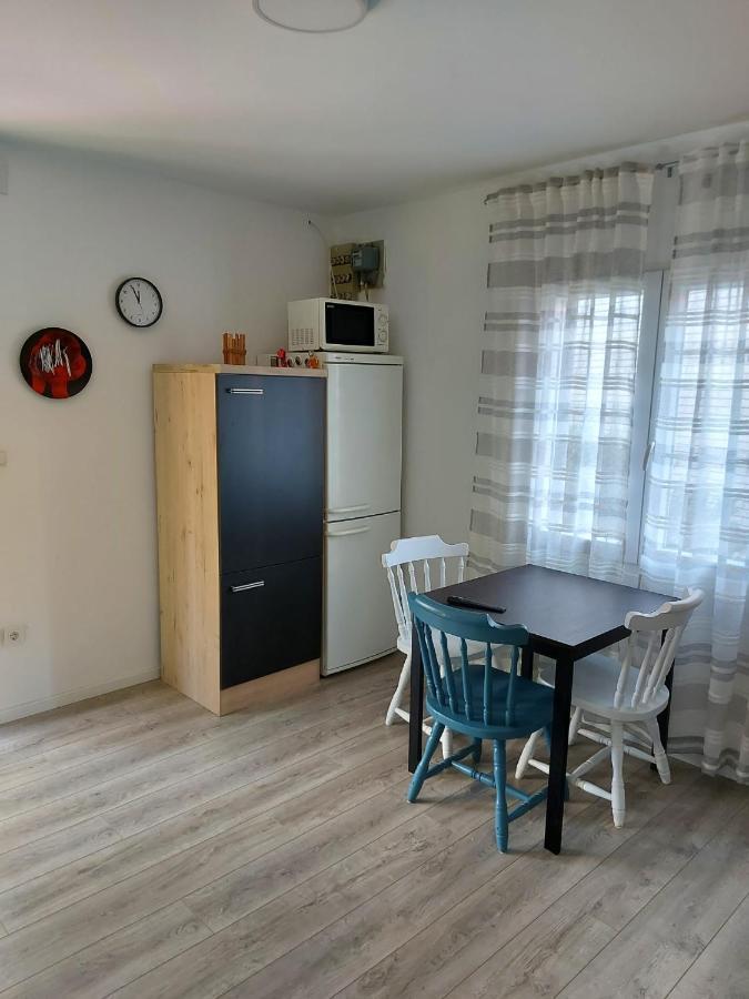 Apartman Alka Zaboric Exterior photo